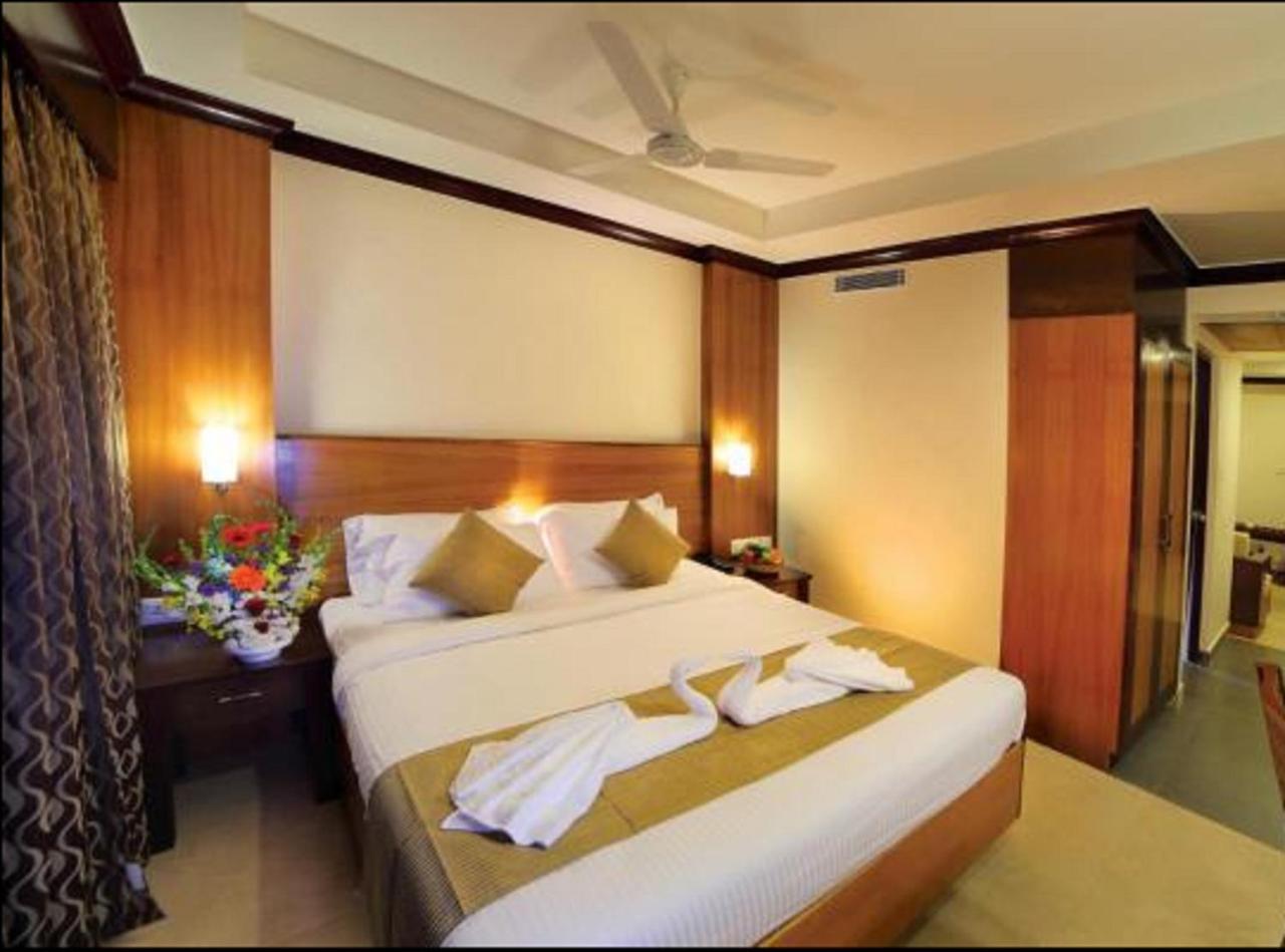 كولاّم Hotel Zodiac Regency المظهر الخارجي الصورة