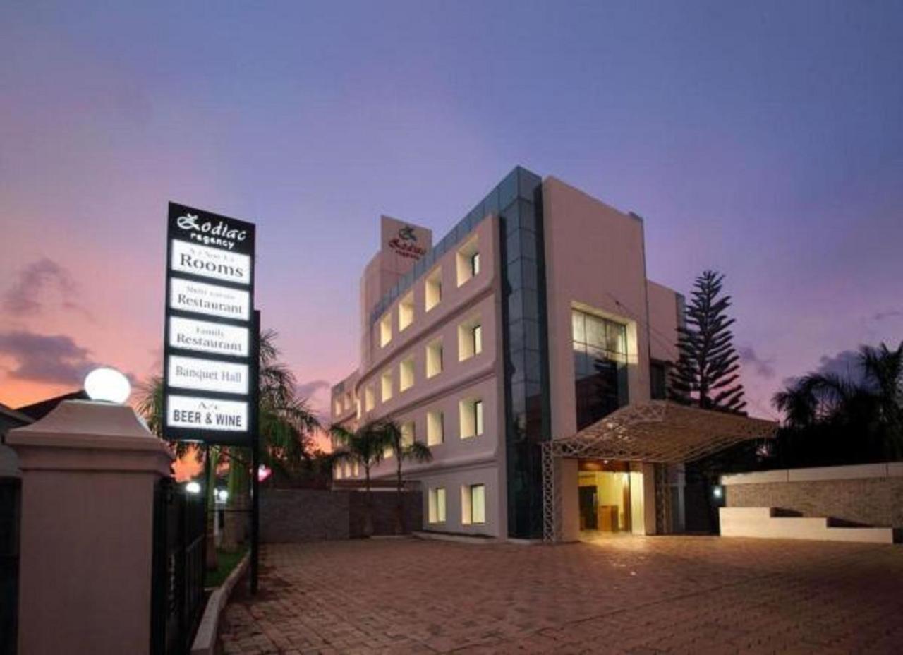 كولاّم Hotel Zodiac Regency المظهر الخارجي الصورة